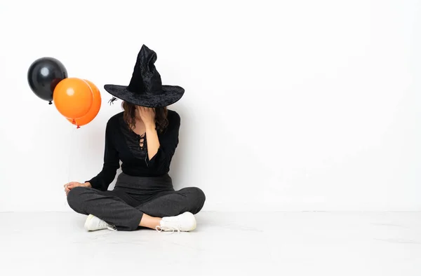 Young Witch Holding Black Orange Air Balloons Sitting Floor Tired — Stock Photo, Image