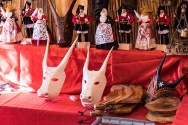 Su Boe, geleneksel maskeden Ottana, Sardunya, İtalya