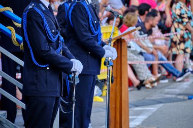 İtalya'nın Cezaajanları Cumhuriyeti'ne adjuration