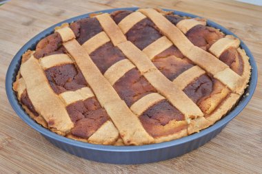 Pastiera Napoletana, tipik paskalya pastası.