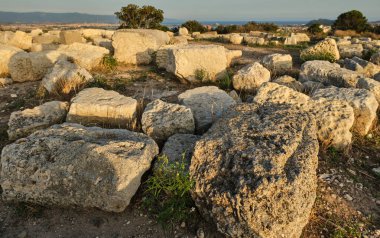 Cagliari, Sardunya, İtalya 'daki ortaçağ San Michele şatosunun antik harabeleri