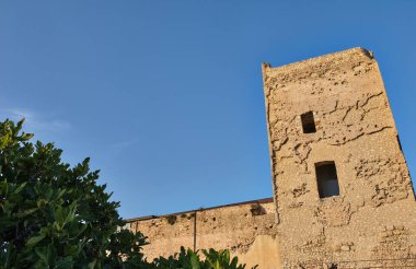 Cagliari, Sardunya, İtalya 'daki ortaçağ San Michele şatosunun antik harabeleri