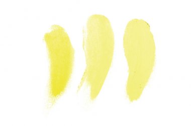 Smear ve ruj veya akrilik boya beyaz izole doku