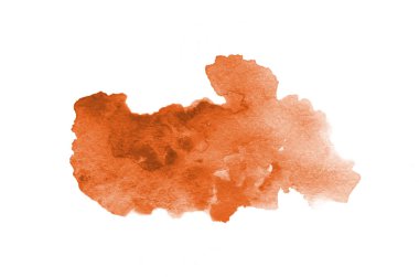 Beyaz üzerine izole edilmiş, sıvı bir kova boyası ile soyut suluboya arka plan görüntüsü. Turuncu tonları