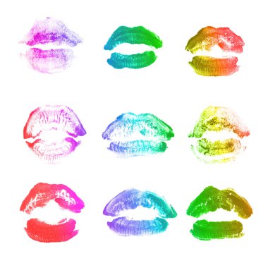 Kadın dudakları ruj öpücük baskı sevgililer günü için beyaz izole ayarlayın. Gökkuşağı rengi