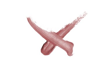 Parlak sıvı ruj smear onay işareti beyaz izole. Karanlık 