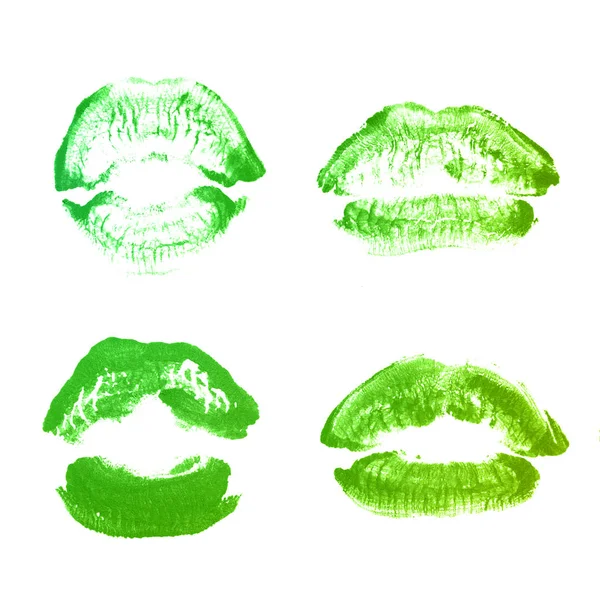 女性の唇の口紅のキスプリントは、白で隔離されたバレンタインデーのために設定されています。緑の黄色 — ストック写真