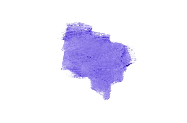 Mancha e textura de batom ou tinta acrílica isolada sobre fundo branco. Cor violeta — Fotografia de Stock