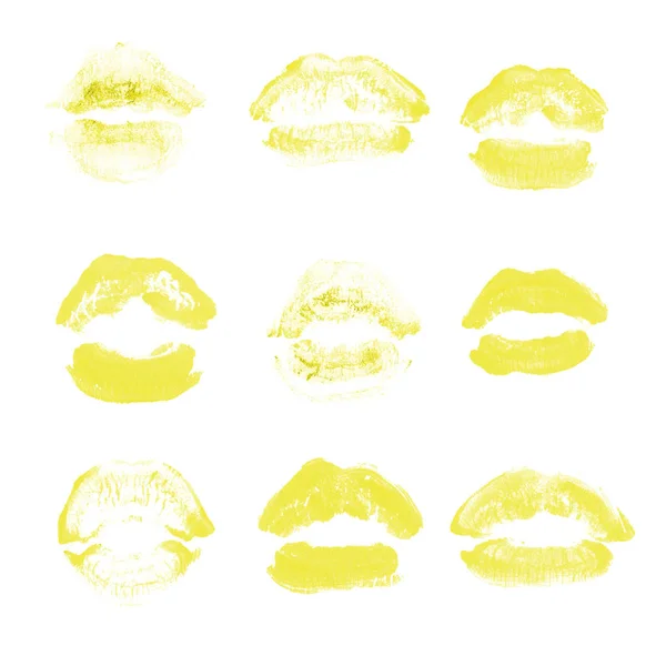 Vrouwelijke lippen lipstick kiss print set voor Valentijn dag geïsoleerd op wit. Gele kleur — Stockfoto