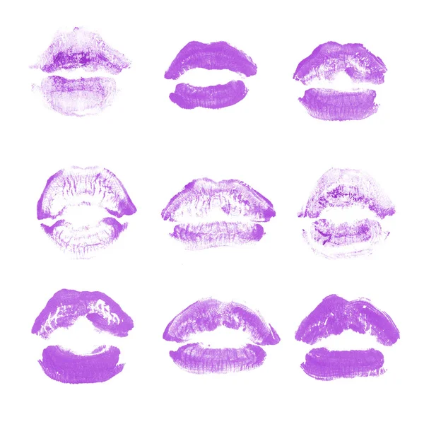 Lábios femininos batom beijo imprimir definido para dia dos namorados isolado no branco. Cor roxa — Fotografia de Stock