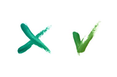 Parlak sıvı ruj yayma işareti ve çapraz beyaz arka plan üzerinde izole. Zümrüt rengi