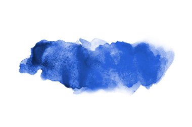 Beyaz üzerine izole edilmiş, sıvı bir kova boyası ile soyut suluboya arka plan görüntüsü. Mavi tonları