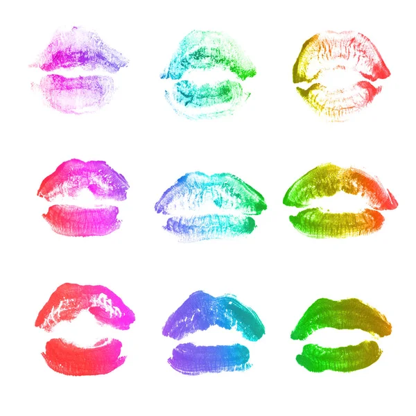 Rossetto labbra femminili set stampa bacio per San Valentino isolato su bianco. Colore arcobaleno — Foto Stock