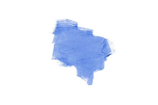 Mancha y textura de lápiz labial o pintura acrílica aislada sobre fondo blanco. Color azul — Foto de Stock