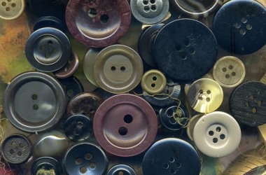 Düğmeler / Renkli Kolaj