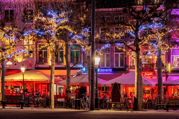 Барс Рестораны Огнями Знаменитой Площади Врио Нидерландском Городе Острие — стоковое фото