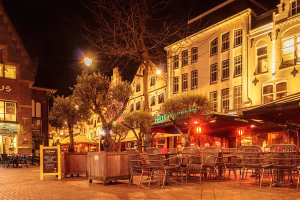 Пабы Рестораны Знаменитой Центральной Площади Коренмеркт Арнеме Нидерланды — стоковое фото