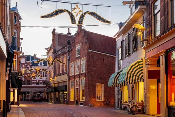 Winkelstraat Met Kerstverlichting Het Stad Centrum Van Zutphen Nederland — Stockfoto