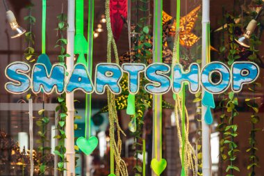 Temmuz'da mantar satan bir smartshop Mağaza penceresi 16, 2013 Amsterdam. Hollandalı smartshops yasal olarak yumuşak ilaçlar olarak belirli mantar satmak.