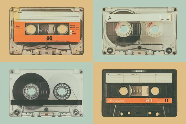 四个旧音频紧凑型盒式磁带 — 图库照片