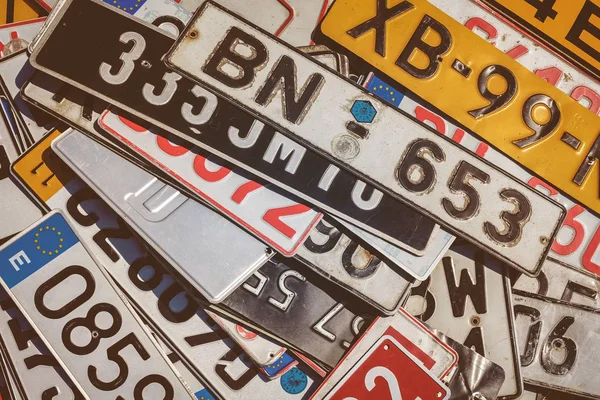 Placas de licença de carro europeu vintage — Fotografia de Stock