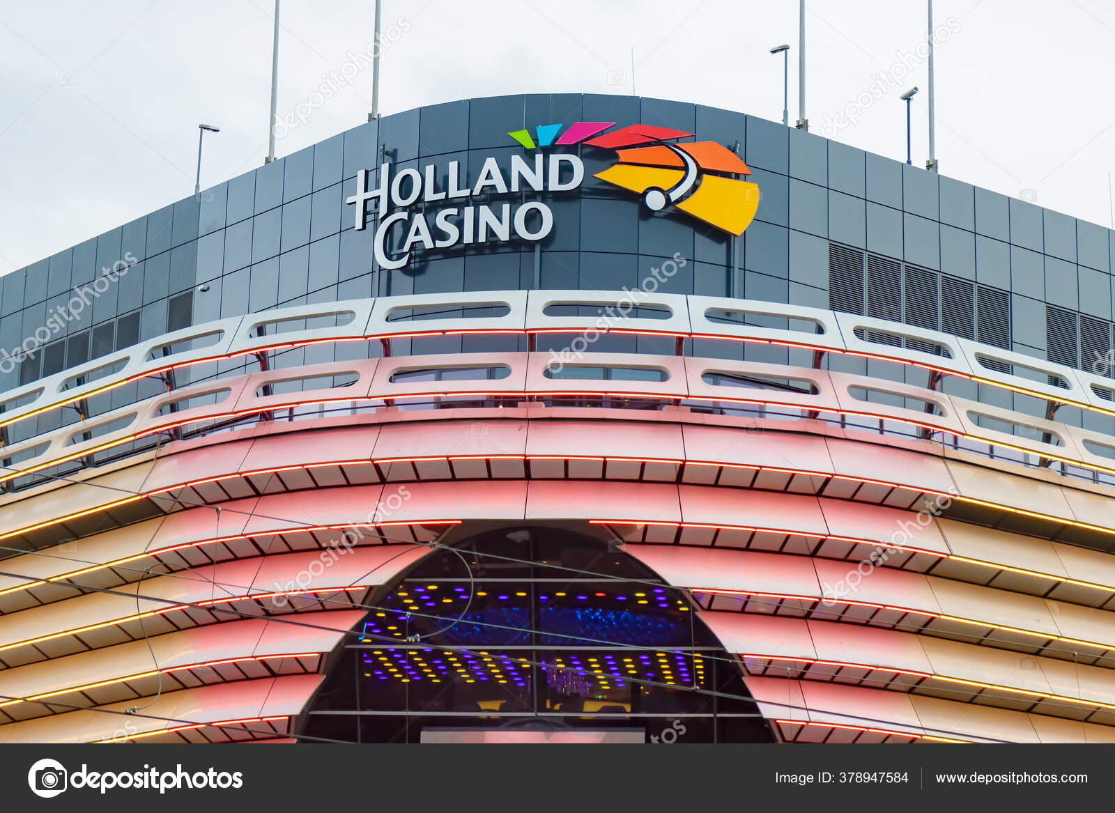 荷兰谢文宁根荷兰海牙市荷兰赌场赌博设施入口的观景—— 库存社论照片© dutchscenery #378947584