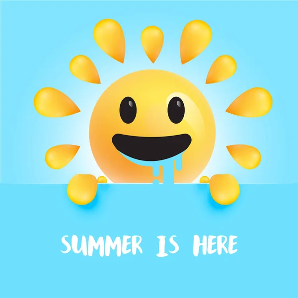 Divertente sole sorridente con il titolo "" L'estate è arrivata "", illustrazione vettoriale — Vettoriale Stock