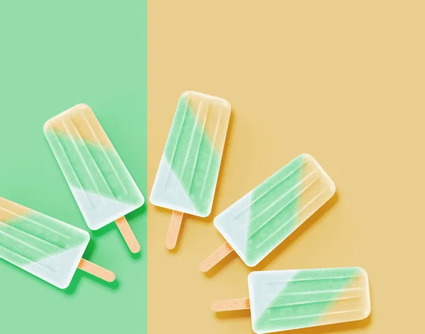 Realistisk ren och pastell icecream, vektor illustration — Stock vektor