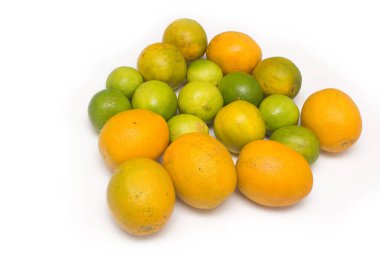 Beyaza izole edilmiş egzotik meyve çeşitleri