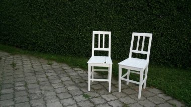 Beyaz coşarken sandalye yazlık hakkında bulundu