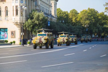 Bakü'nün 15 Eylül'de Ermenilerden kurtuluşu şerefine Azerbaycan'ın askeri geçit töreni. Azerbaycan Silahlı Kuvvetleri'nin askeri geçit töreni. Bakü Azerbaycan. Eylül 15, 2018