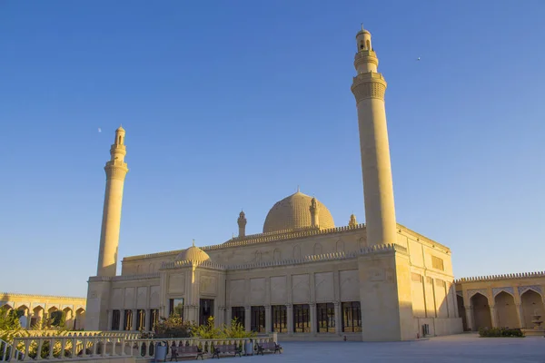 Juma Camii Toprakları, Şamahı şehri, Azerbaycan-14 Ağustos 2018