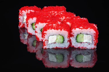 Siyah cam, yansıma suşi rulo .