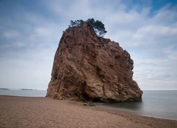 Playa Con Rocas Cielo Con Efectos Fotografa — Stok fotoğraf