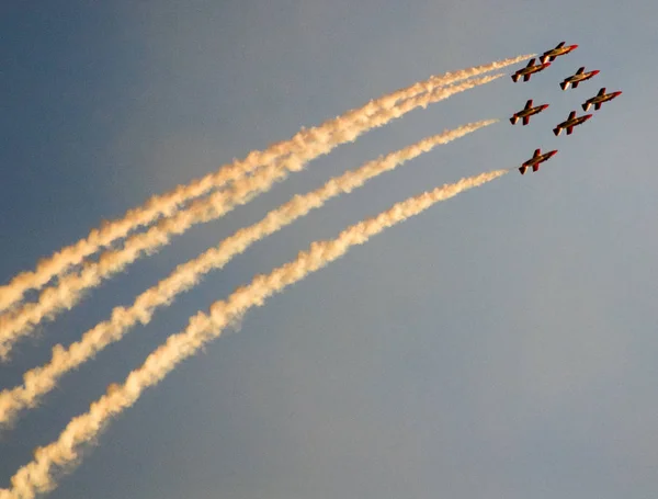 Spanya Gökyüzünde Stunts Yapan Uçaklar — Stok fotoğraf