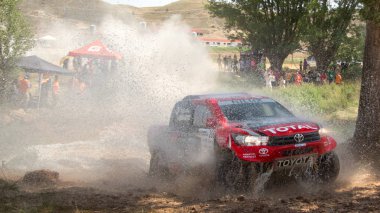 yarış otomobillerinin rekabet