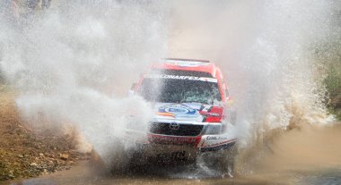 yarış otomobillerinin rekabet