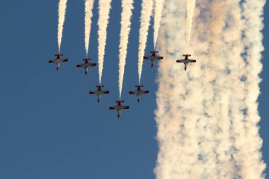 Uçak İspanya stunts yapıyor