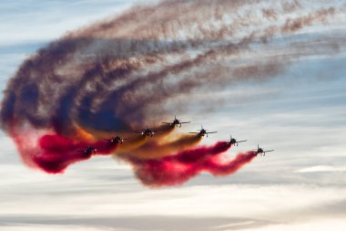 Uçak İspanya stunts yapıyor