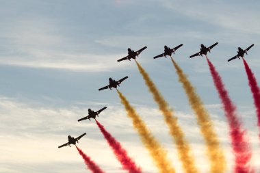 Uçak İspanya stunts yapıyor