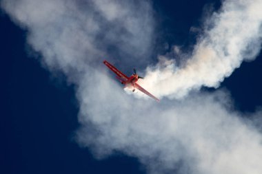 Uçak İspanya stunts yapıyor