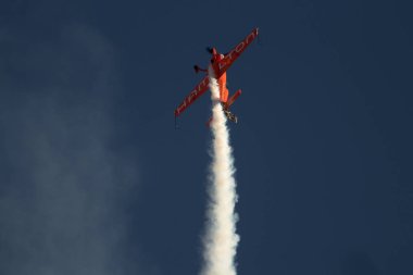 Uçak İspanya stunts yapıyor