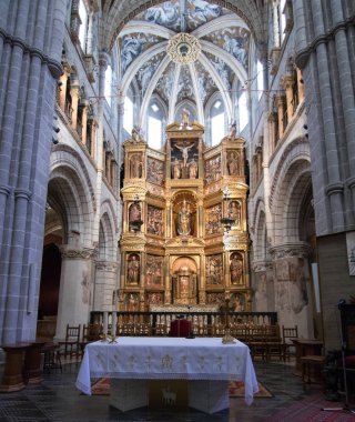 İspanya 'daki eski kilise