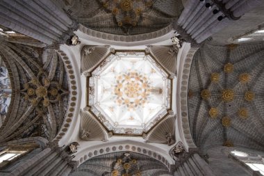 İspanya 'daki eski kilise