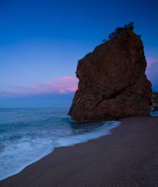 plaj kayalar ve gökyüzü fotoğraf efektleri ile