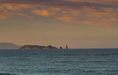 plaj kayalar ve gökyüzü fotoğraf efektleri ile