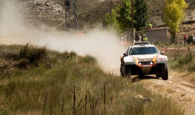 yarış otomobillerinin rekabet