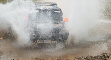 yarış otomobillerinin rekabet