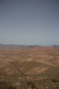 İspanya 'da mavi gökyüzü olan doğal manzara