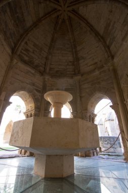İspanya 'daki eski kilise